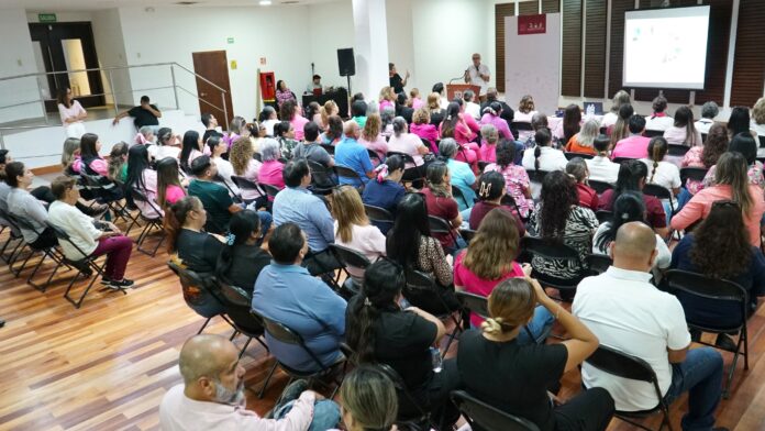 Presenta Ayuntamiento la conferencia “Detección oportuna del cáncer de mama”; para concientizar a la población sobre la prevención, detección oportuna y atención de la enfermedad.